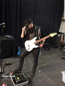 Screenshot_20191125-133038_Facebook